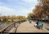 ساحل کارون اهواز در روزهای قرنطینه کرونایی / اینجا مردم ترسی از شیوع کرونا ندارند+ فیلم