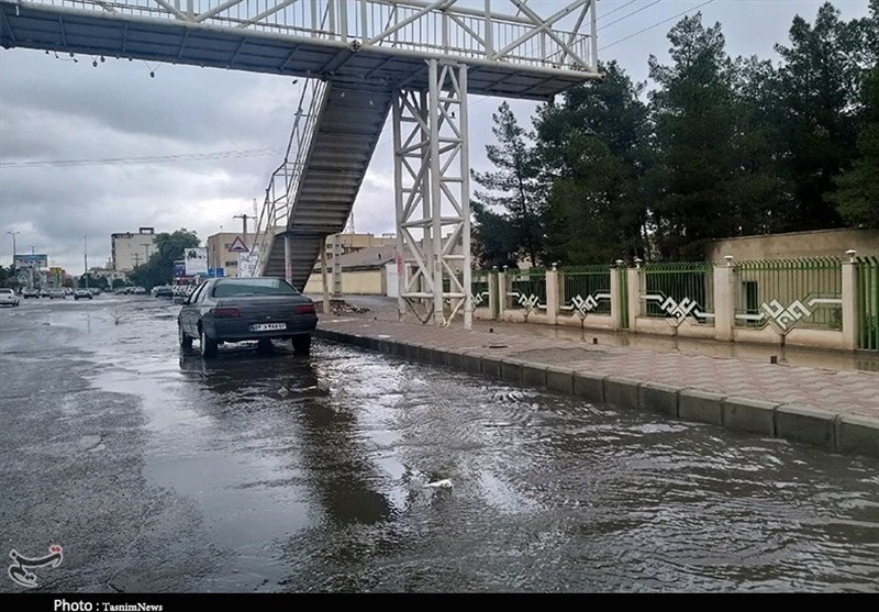 چاه‌های جذبی شهر یزد تقویت می‌شود/ شکستگی سیل‌بند دلیل آبگرفتگی و سیلاب در شهر یزد