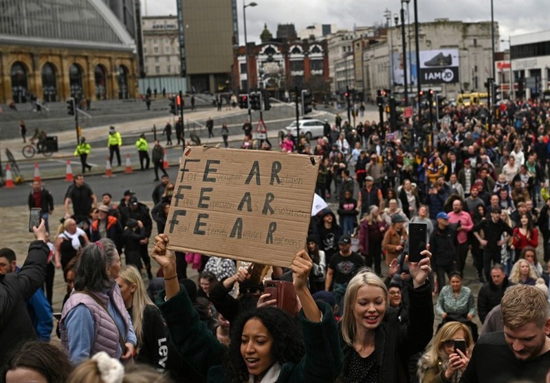 Thousands March in Liverpool, Bristol against COVID-19 Restrictions (+Video)