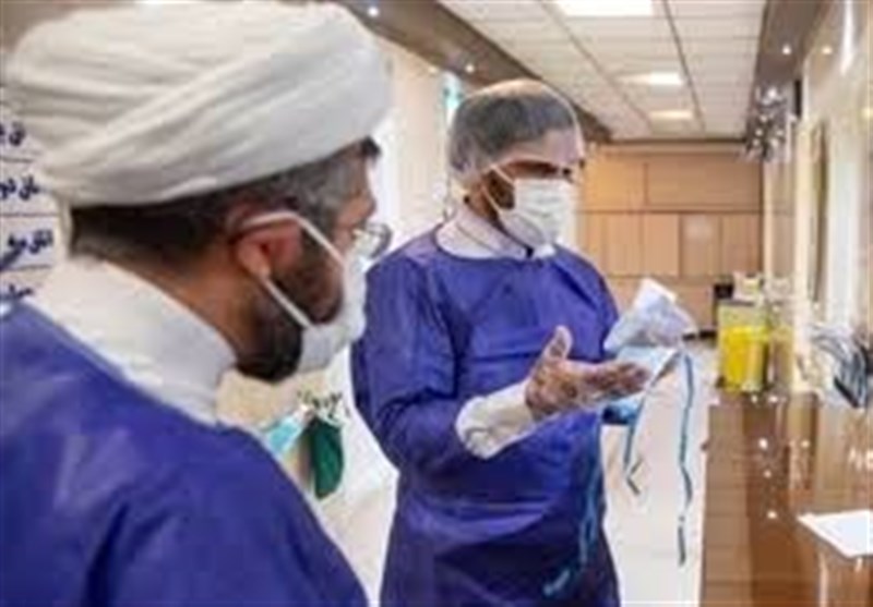 26 طلبه بسیجی در مراکز درمانی استان مرکزی خدمت‌رسانی می‌کنند