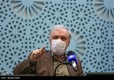  نمکی: ثابت می‌کنیم واکسن ایرانی کرونا بر واکسن خارجی ارجح است/دومین واکسن ایرانی هفته آینده مجوز می‌گیرد 