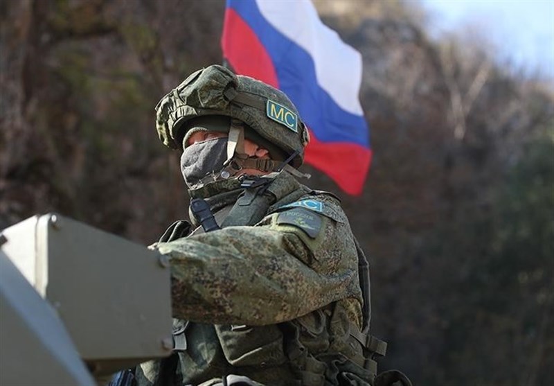 پوتین حضور صلح‌بانان روسیه در قره باغ را قانونی می‌کند