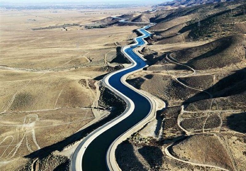 کمبود 61 میلیون مترمکعب آب شرب در سیستان و بلوچستان / انتقال آب عمان نیاز صنایع و شرب استان را پاسخ می‌دهد + فیلم