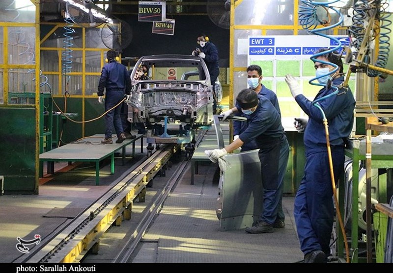 شرایط لازم توسعه در بخش تولید خودروسازی استان فارس فراهم شود