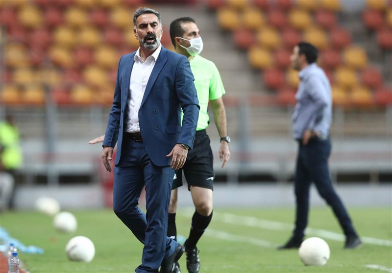 باشگاه فولاد خوزستان از سرمربی استقلال شکایت می‌کند