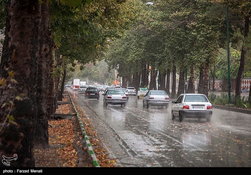 بارندگی و سر باز کردن زخم سیستم جمع‌آوری آب‌های روان در سطح شهر / کرمانشاه نیازمند کانال تأسیسات شهری است