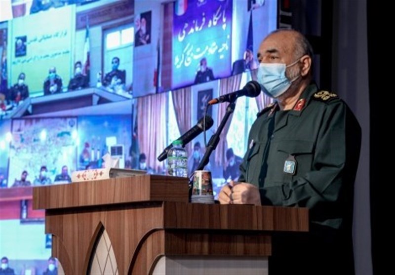 سرلشکر سلامی: دفاع مقدس ملت ایران را عزیز کرد/ قدرت‌های غیرالهی در جنگ تحمیلی تحقیر شدند