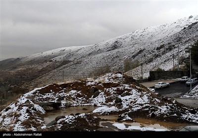 بارش برف در ارتفاعات گنجنامه همدان