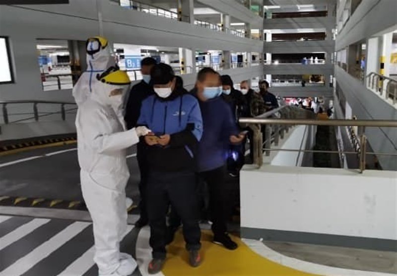 Chaos Erupts After Shanghai Airport Staff Ordered to Undergo COVID-19 Testing (+Video)