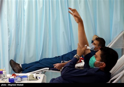 اهدای خون پرسنل بیمارستان بقیه الله