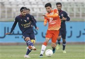 لیگ برتر فوتبال| نیمه اول دیدار سایپا - نساجی مساوی شد