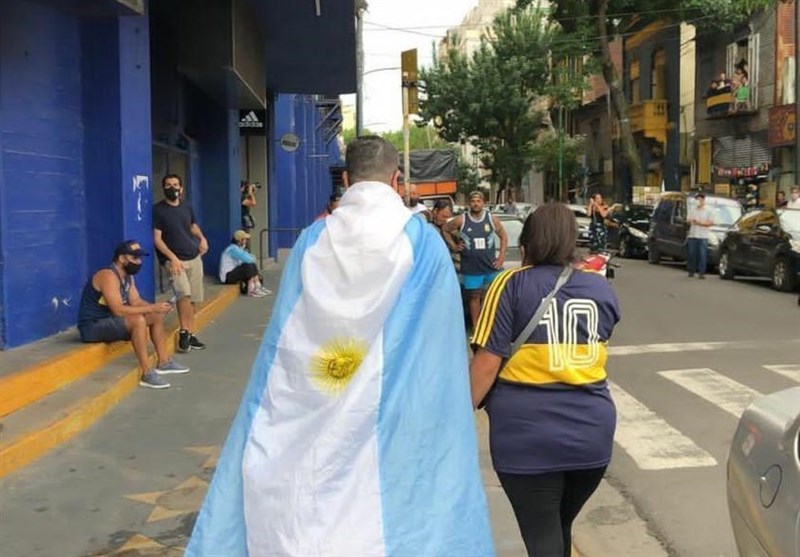 یادداشت اختصاصی خبرنگار آرژانتینی برای تسنیم/ اندوه ملی برای مارادونا؛ ادای احترام به بزرگ‌ترین نماد ورزشی + تصاویر