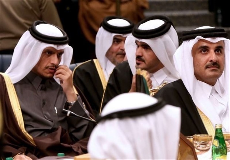 فایننشنال تایمز: عربستان در تلاش برای حل بحران قطر به عنوان هدیه‌ای برای بایدن است