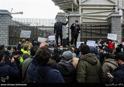 تجمع در اعتراض به ترور شهید محسن فخری زاده در تهران