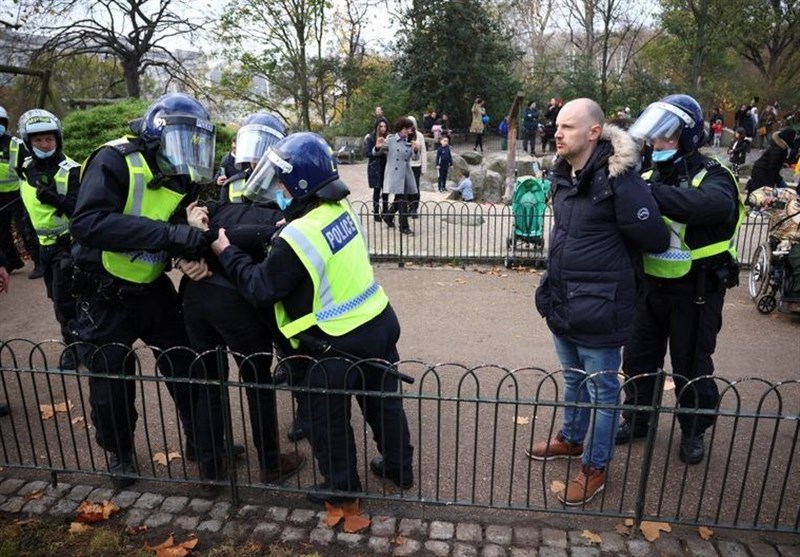 بازداشت 155 معترض به قرنطینه در لندن