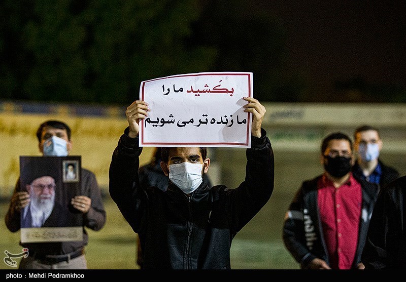 تجمع اعتراض‌آمیز طلاب و دانشجویان تبریزی در پی ترور شهیدفخری‌زاده ‌