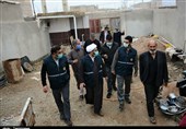 ستاد اجرایی فرمان حضرت امام(ره) به مردم گرفتار در آب کمک میکند