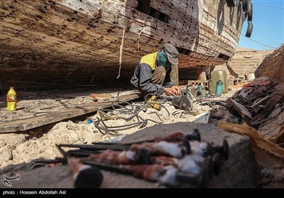 گلافی حرفه لنج سازی و قایق سازی - آبادان