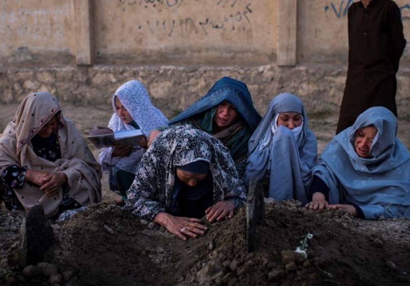 یادداشت|منافع و پول؛ سکوتی که رسانه‌ها برای تلفات غیرنظامیان در افغانستان نمی‌شکنند