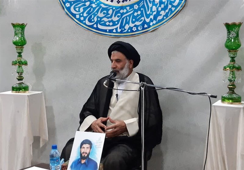 نماینده ولی فقیه در خوزستان: استعمار تمام قد ایستاده تا هنجارهای دینی را به ناهنجاری تبدیل کند