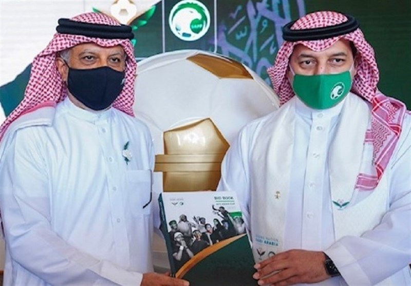 مستندات میزبانی عربستان در دیدار با رئیس AFC تحویل داده شد