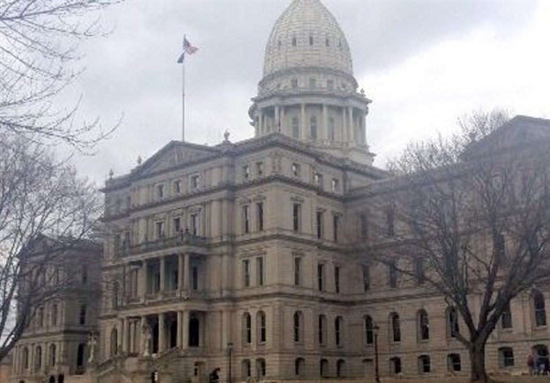 Michigan to Close Legislative Office Buildings Due to &apos;Credible Threats of Violence&apos;