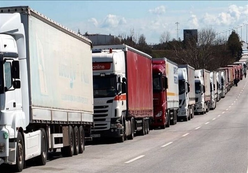 کارشکنی برخی از کشورهای همسایه برای ورود ناوگان حملی و نقلی ایران/ سهمیه سوخت کامیون‌های حامل محموله‌های صادراتی تامین شود