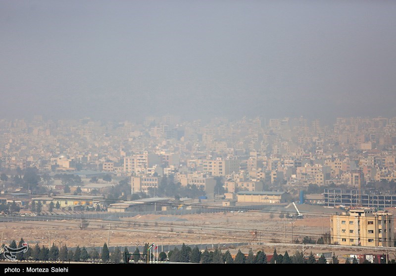 وضعیت ناسالم هوا در جنوب شرق استان تهران / آیا سوخت مازوت نیروگاه دماوند ‌آلودگی هوا را تشدید کر‌د؟ + فیلم