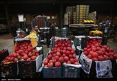 دست واسطه‌ها از بازار میوه استان اصفهان قطع می‌شود