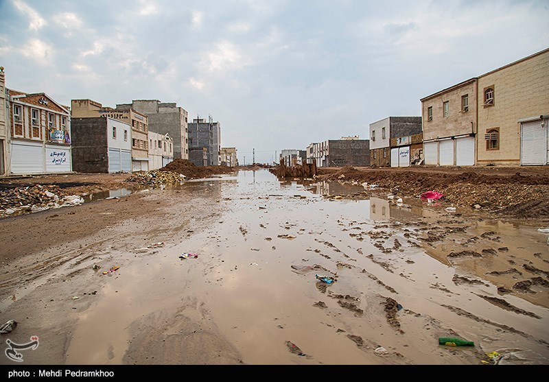 10 واحد مسکونی در خرم آباد براثر بارش باران دچار آبگرفتگی شدند