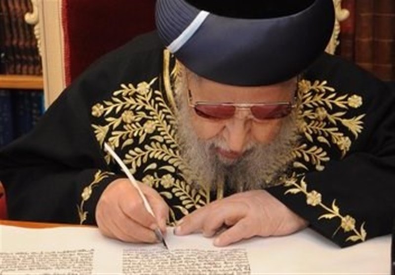 خاخام ارشد صهیونیست برای افتتاح کنیسه راهی امارات می‌شود