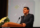 استاندار کرمان: دستگاه‌ها باید از دایره ذینفعان حوزه‌های تولید و اقتصادی خارج شوند