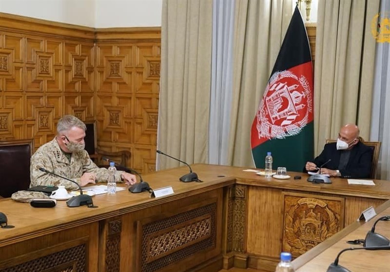 ژنرال مکنزی در دیدار با اشرف‌غنی: آمریکا به حمایت از نیروهای افغان ادامه می‌دهد