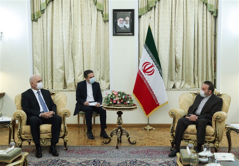 واعظی: ایران برای کمک به حل دائمی و قطعی مناقشه میان باکو – ایروان آماده است