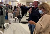 رژیم اسرائیل|درگیری در فرودگاه بن گوریون؛ مسافران بازگشته از دبی حاضر نیستند به قرنطینه بروند