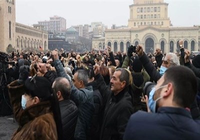  تجمع مخالفان نخست‌وزیر ارمنستان در خیابان‌های ایروان/آمادگی پاشینیان برای استعفا 