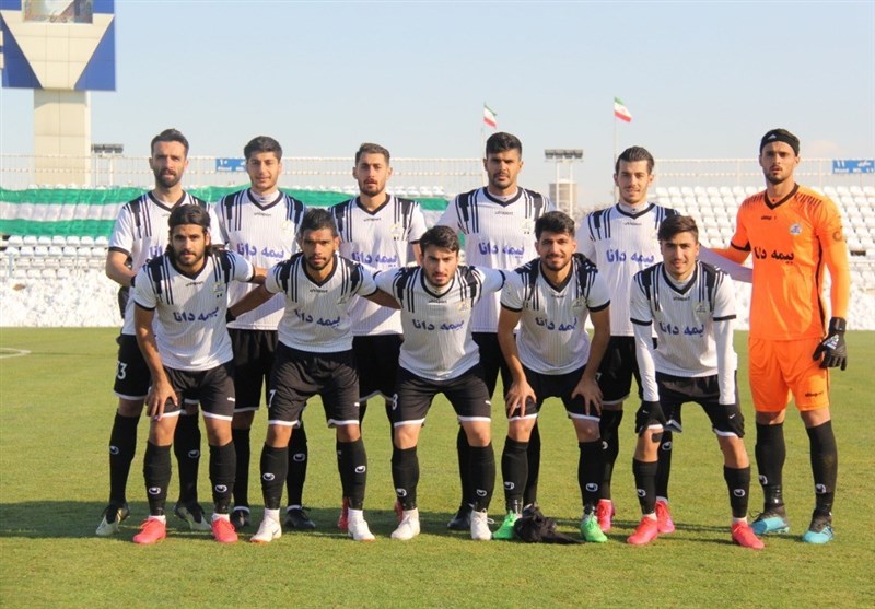 باشگاه نفت مسجدسلیمان: آقای زنوزی! با تصمیمات شخصی خود به فوتبال ایران ضربه نزنید