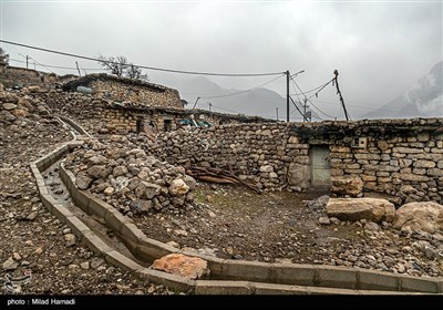 یک روز بارانی در روستای کتک بزرگ