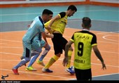 مروتی: با 5 بازیکن تیم امید به دیدار تیم کوثر اصفهان رفتیم/ به صعود امیدوار شدیم