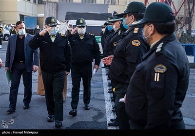 حضور سردار حسین رحیمی رئیس پلیس تهران در مرکز پلیس پیشگیری پایتخت برای بازدید از کشفیات جدید پلیس