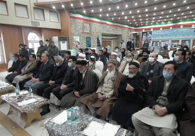 افغانستان| برگزاری نمایشگاه عکس شهید سپهبد سلیمانی در هرات