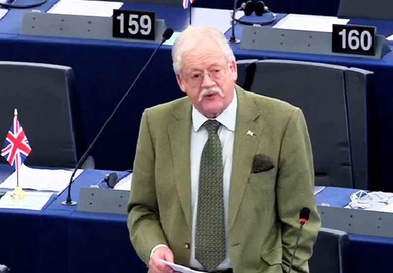 Ex-British MEP Branded Hypocritical for Comments about New COVID-19 Strain