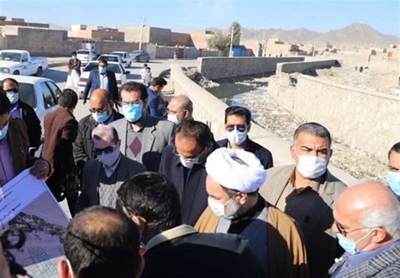نماینده ولی‌فقیه در سیستان و بلوچستان از مناطق حاشیه شهر زاهدان بازدید کرد