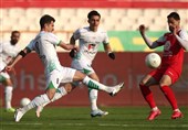 لیگ برتر فوتبال| پیروزی پرسپولیس مقابل ذوب‌آهن در نیمه نخست