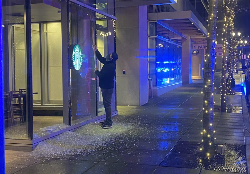 Portland Police Declare Riot as Unrests Carry Into New Year (+Video)