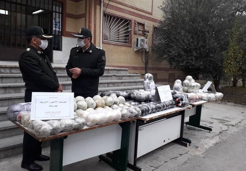 جانشین فرمانده انتظامی گلستان: قاچاقچیان در پوشش مسافرت خانوادگی موادمخدر جابه‌جا می‌کردند