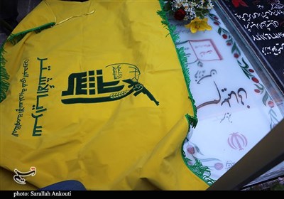  حضور اعضای مقاومت اسلامی بحرین در گلزار شهدای کرمان به روایت تصویر 