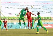 لیگ برتر فوتبال| نفت در ثانیه‌های پایانی شکست را به مساوی تبدیل کرد/ تساوی خانگی ذوب‌آهن مقابل تراکتور