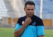 سرمربی تیم فوتبال 90 ارومیه استعفا داد
