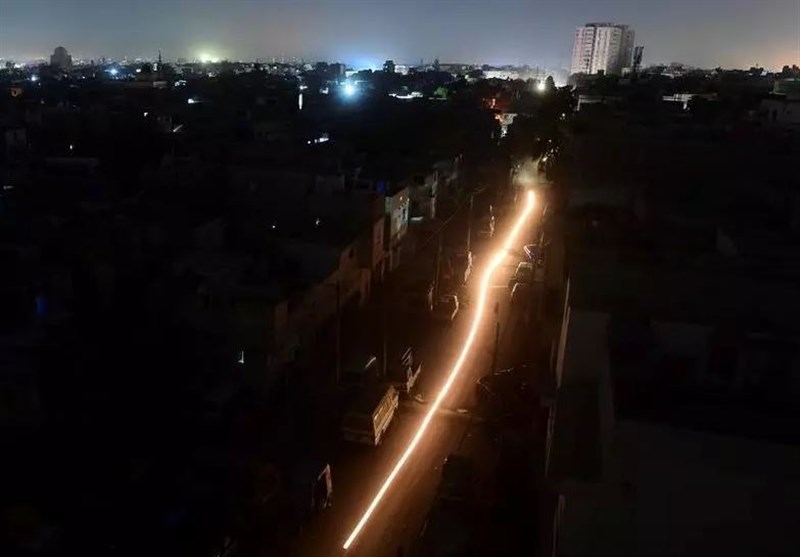 Pakistan Hit by Nationwide Power Outage (+Video)